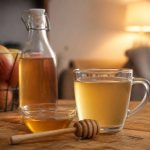 Vinaigre de cidre et miel le soir : bienfaits, usages et précautions